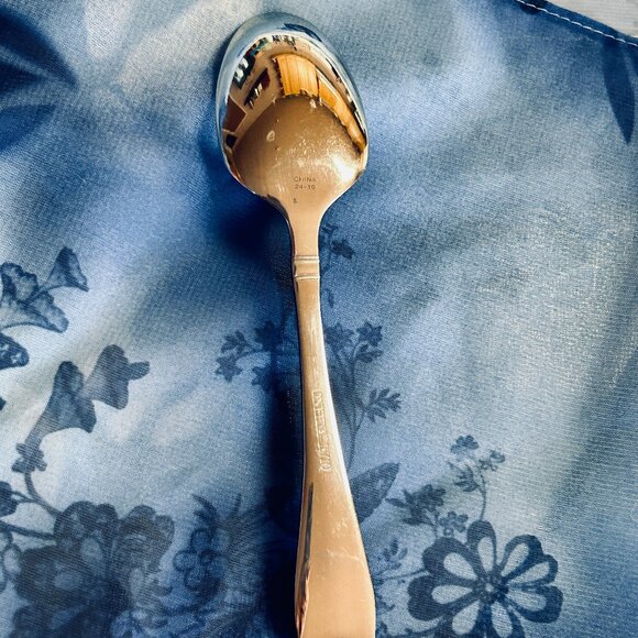 Oneida Satin Garnet TeaSpoon Quality 18/10 Stainless - Picture 3 of 5